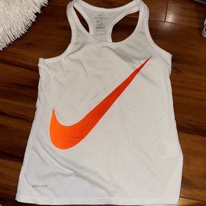 nike tee